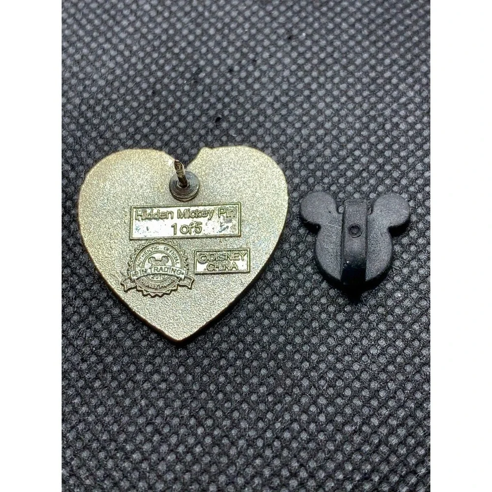 2010 Aurora Sleeping Beauty Disney princess pin hidden Mickey butterflies